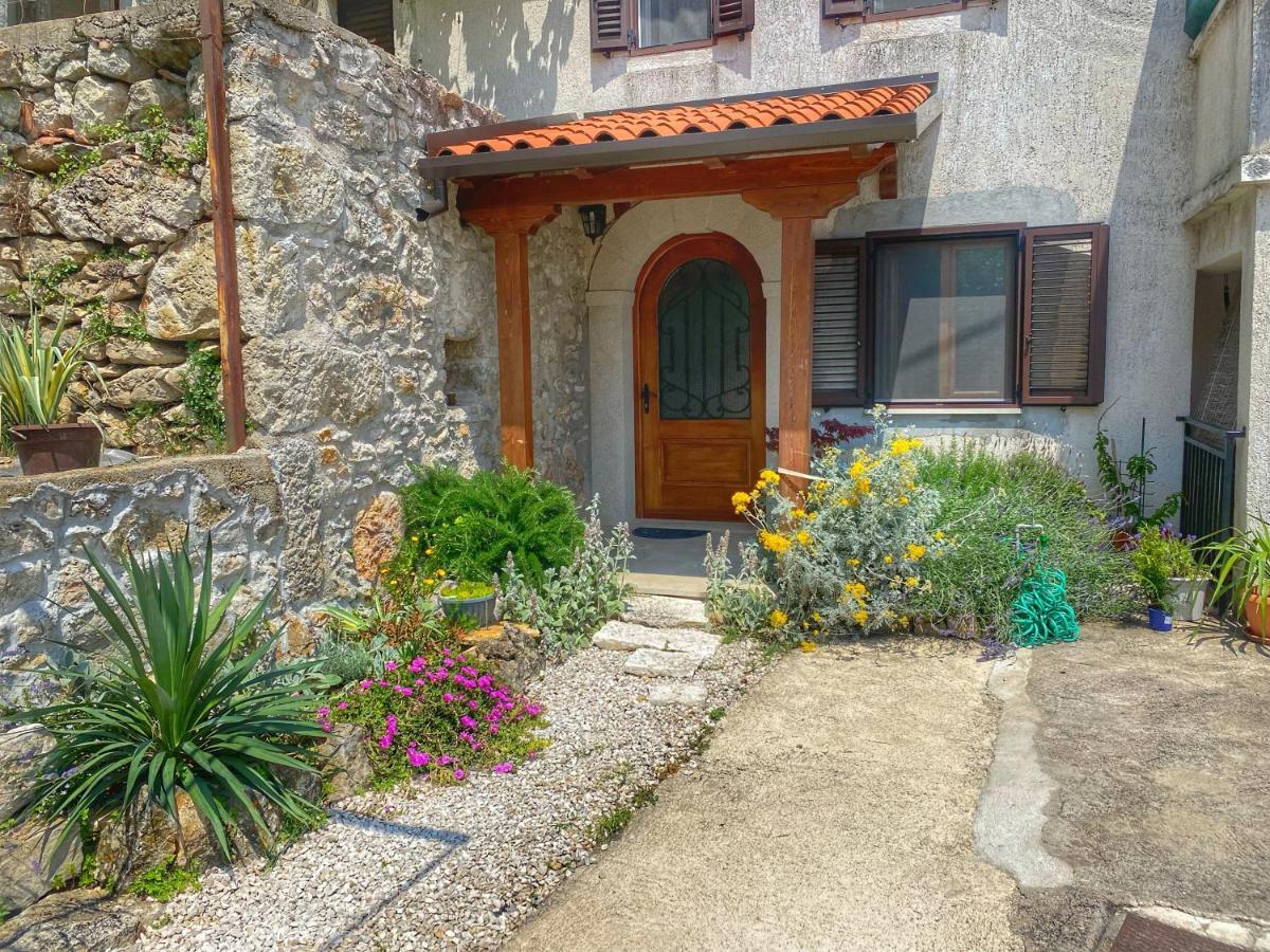Holiday Home Istra โพลมิน ภายนอก รูปภาพ